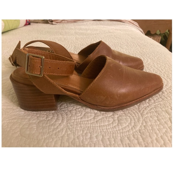 Portland Leather Shoes - Patina Portland Leather Ankle Strap Shoe size 7